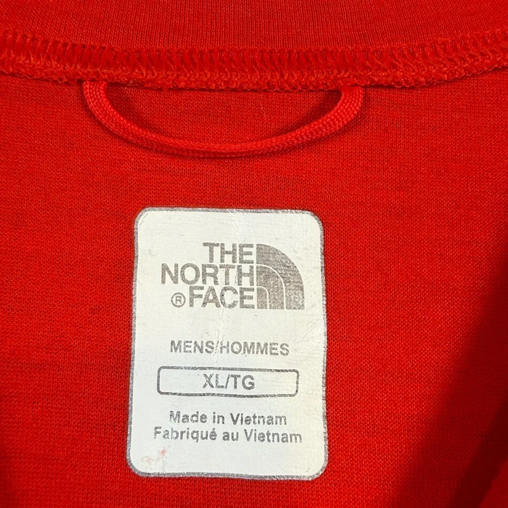The North Face T-Shirt Mens XL Red NYC Marathon‎ 2013 VaporWick Graphic Tee